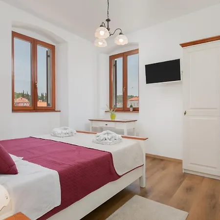 Ancora Faros Apartman Stari Grad
