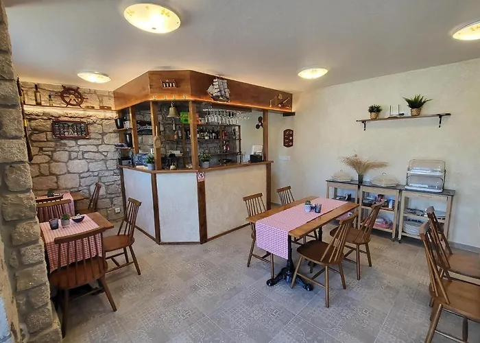 Ancora Faros דירה *